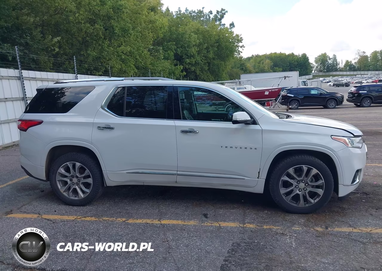 2018 Chevrolet Traverse Premier VIN:1GNEVJKW5JJ251808 - 13