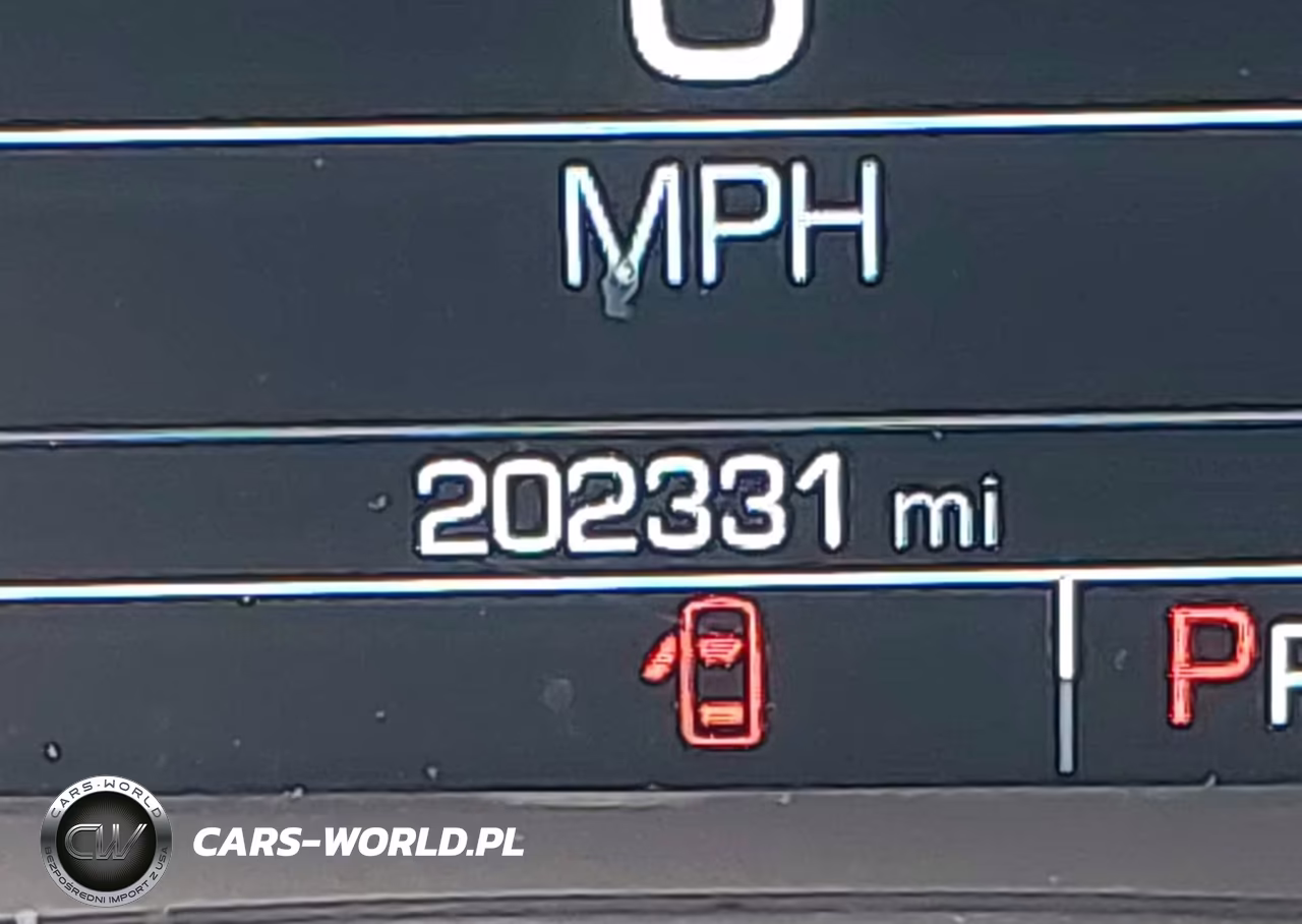 2018 Chevrolet Traverse Premier VIN:1GNEVJKW5JJ251808 - 15