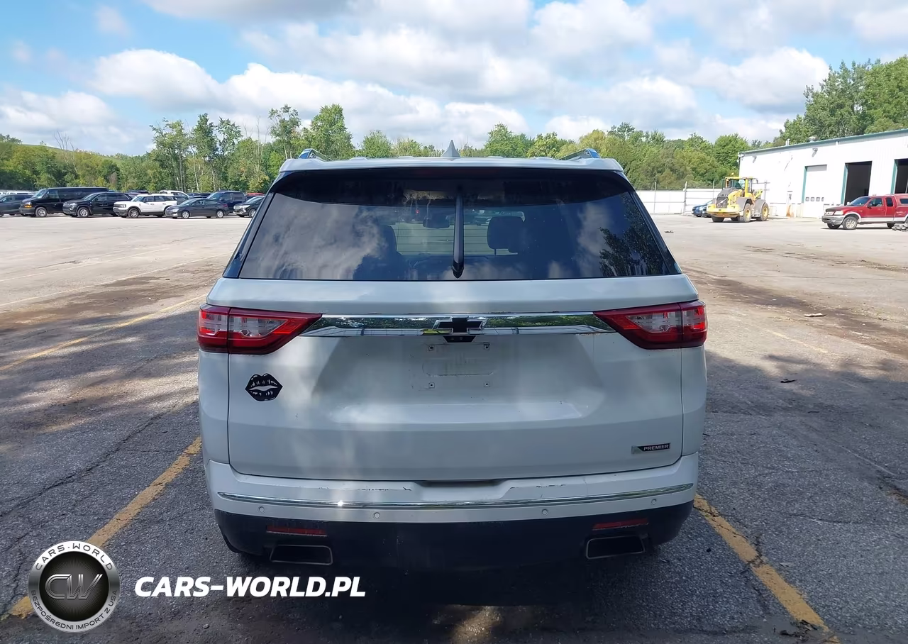 2018 Chevrolet Traverse Premier VIN:1GNEVJKW5JJ251808 - 16