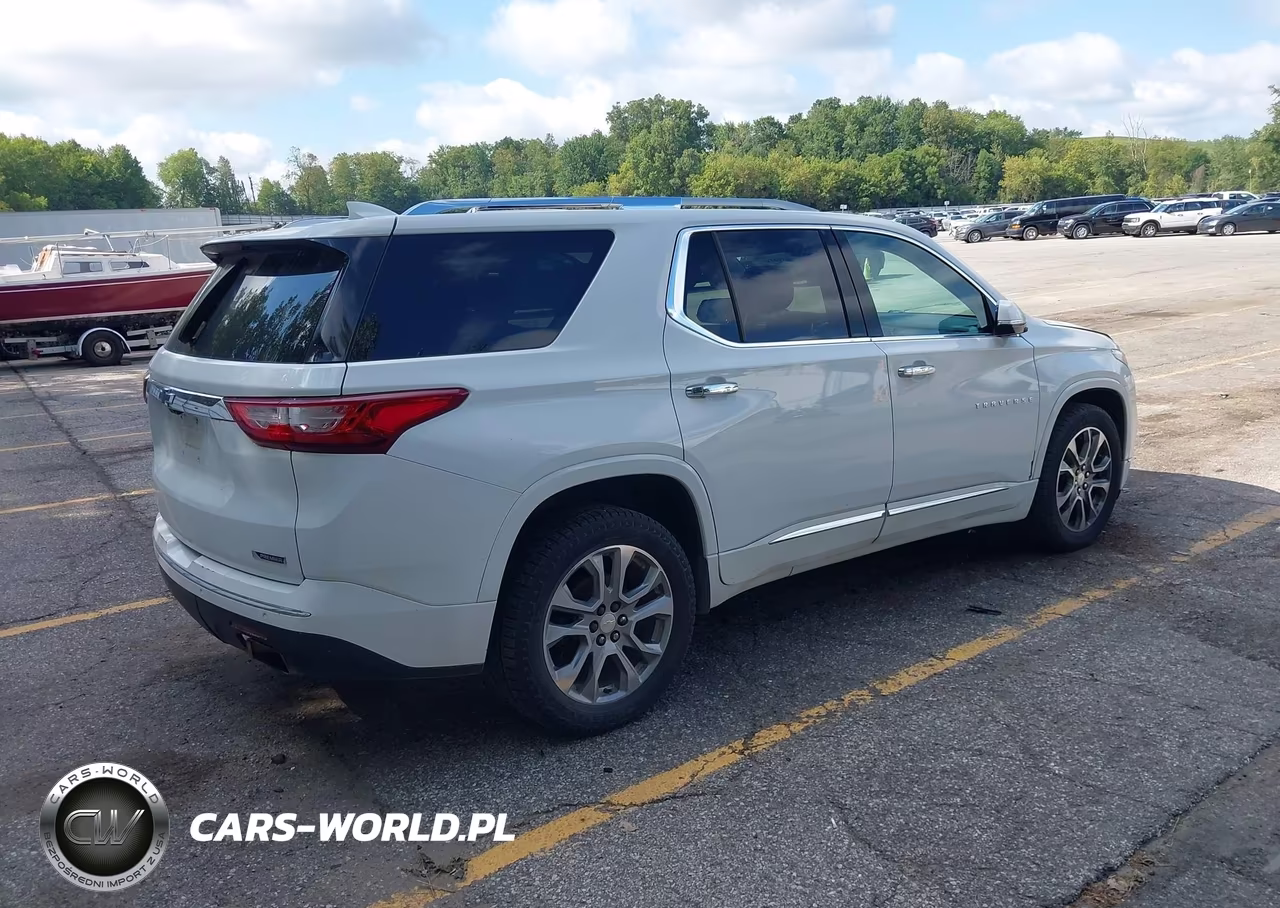 2018 Chevrolet Traverse Premier VIN:1GNEVJKW5JJ251808 - 4