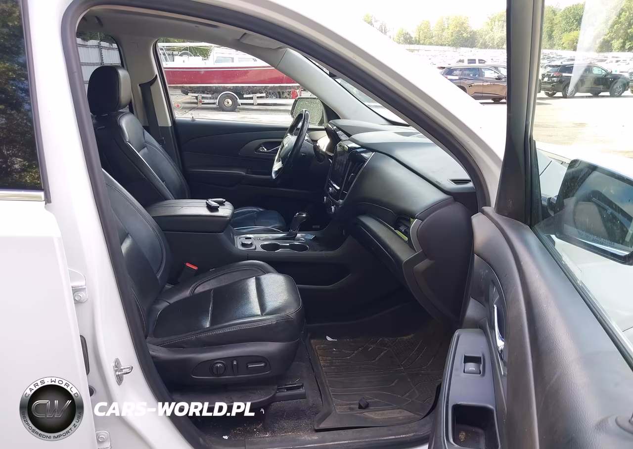 2018 Chevrolet Traverse Premier VIN:1GNEVJKW5JJ251808 - 5