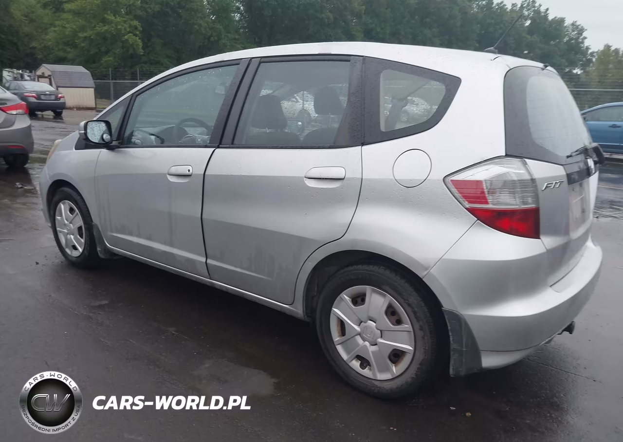 2012 Honda Fit VIN:JHMGE8H38CS007038 - 3