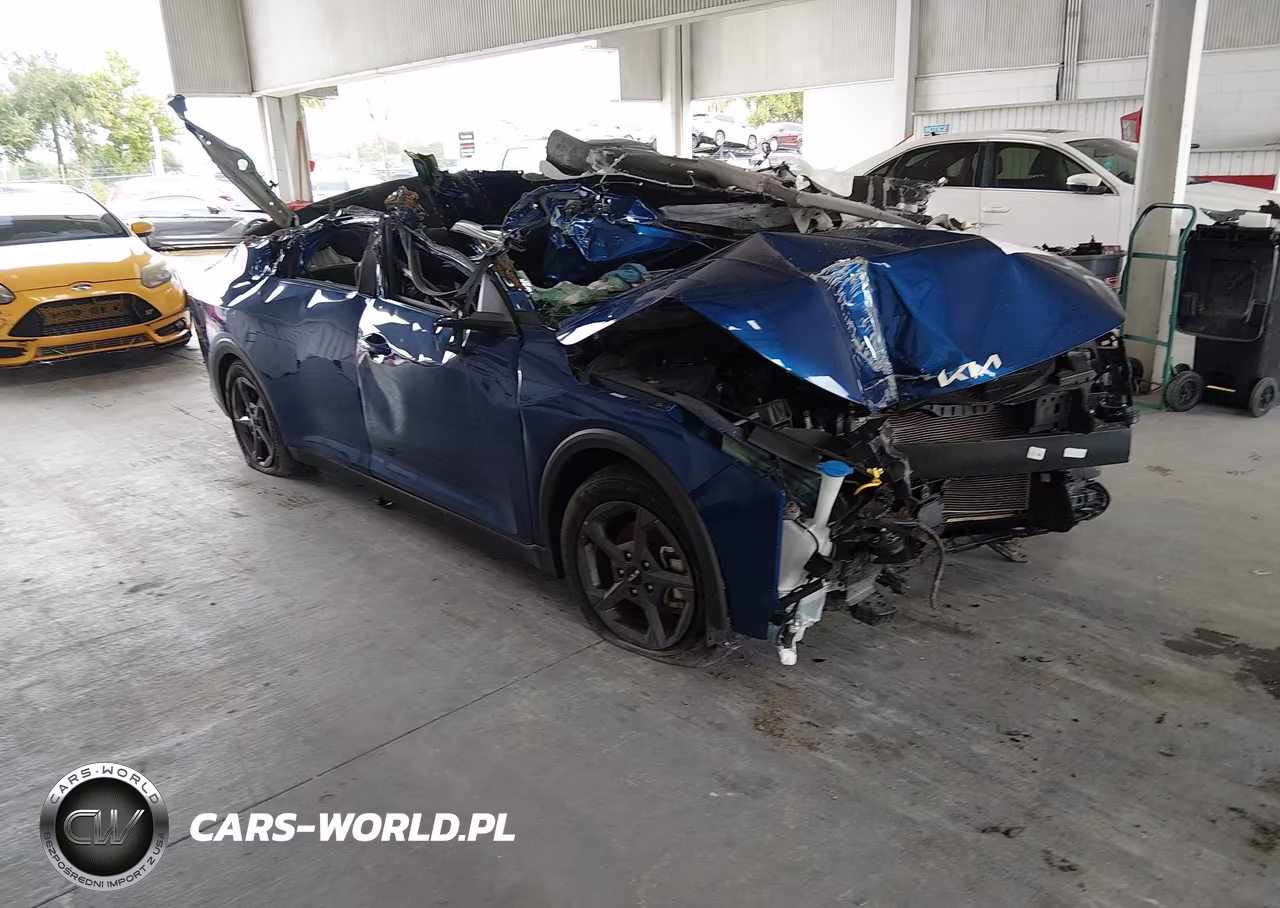 2025 Kia K4 Lxs VIN:3KPFT4DE6SE045999 - 1