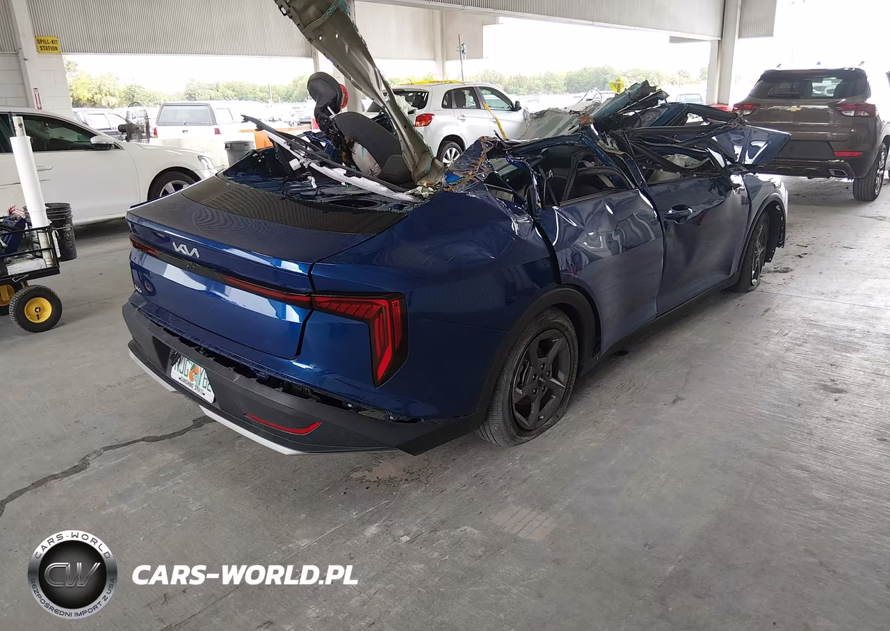 2025 Kia K4 Lxs VIN:3KPFT4DE6SE045999 - 4