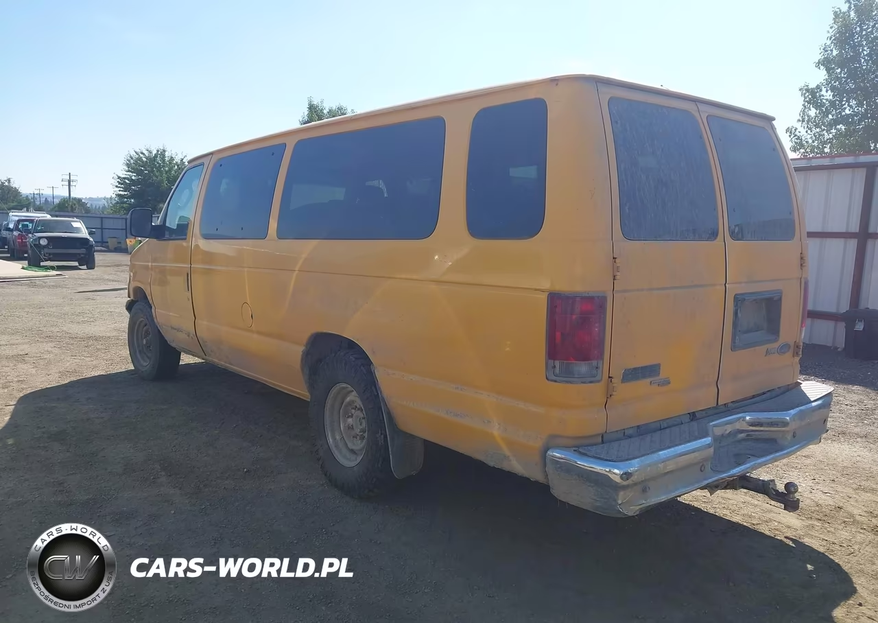 2010 Ford E-350 Super Duty Xl-Xlt VIN:1FBSS3BL8ADA30258 - 3
