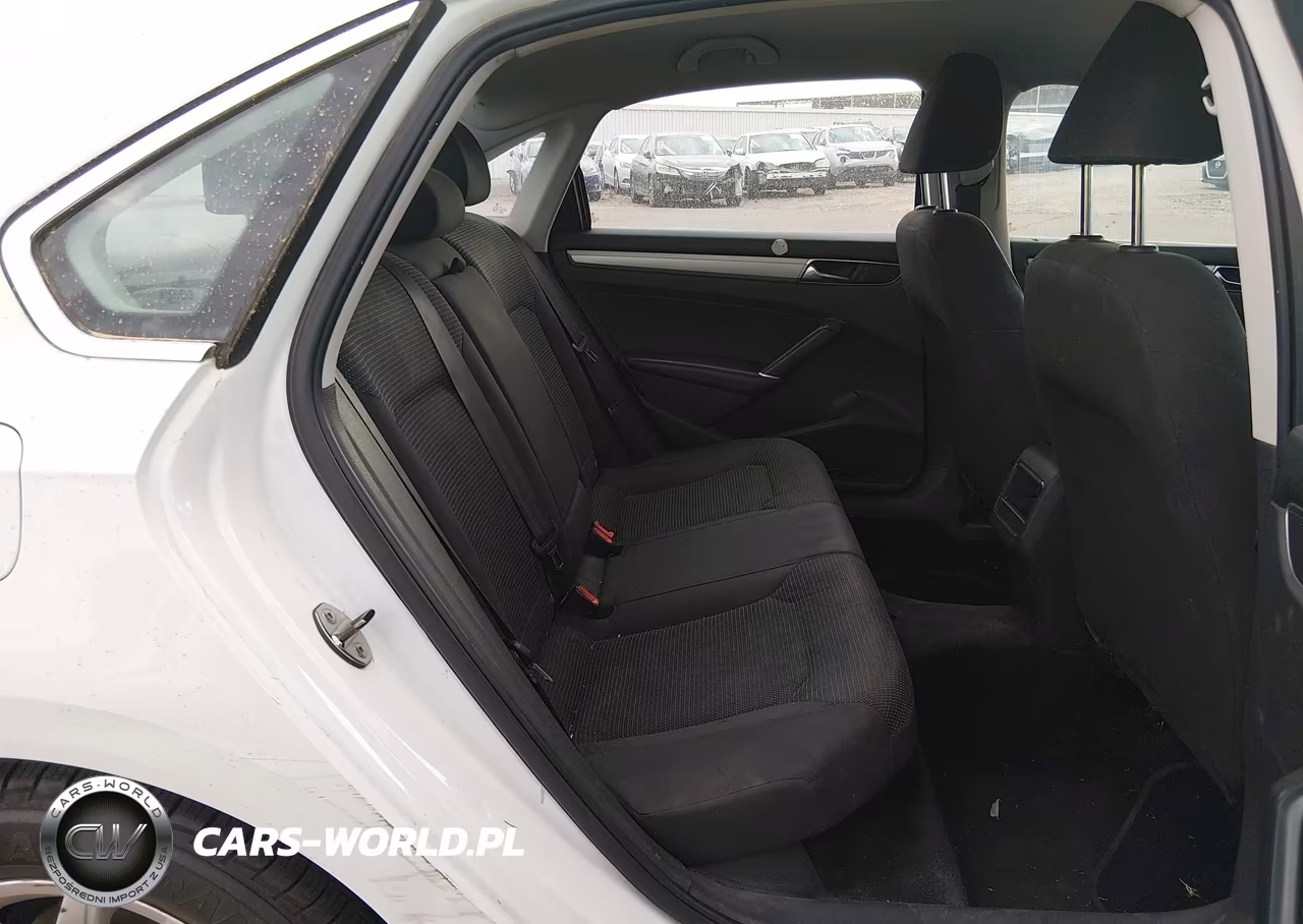 2017 Volkswagen Passat 1.8T S VIN:1VWAT7A33HC031120 - 8