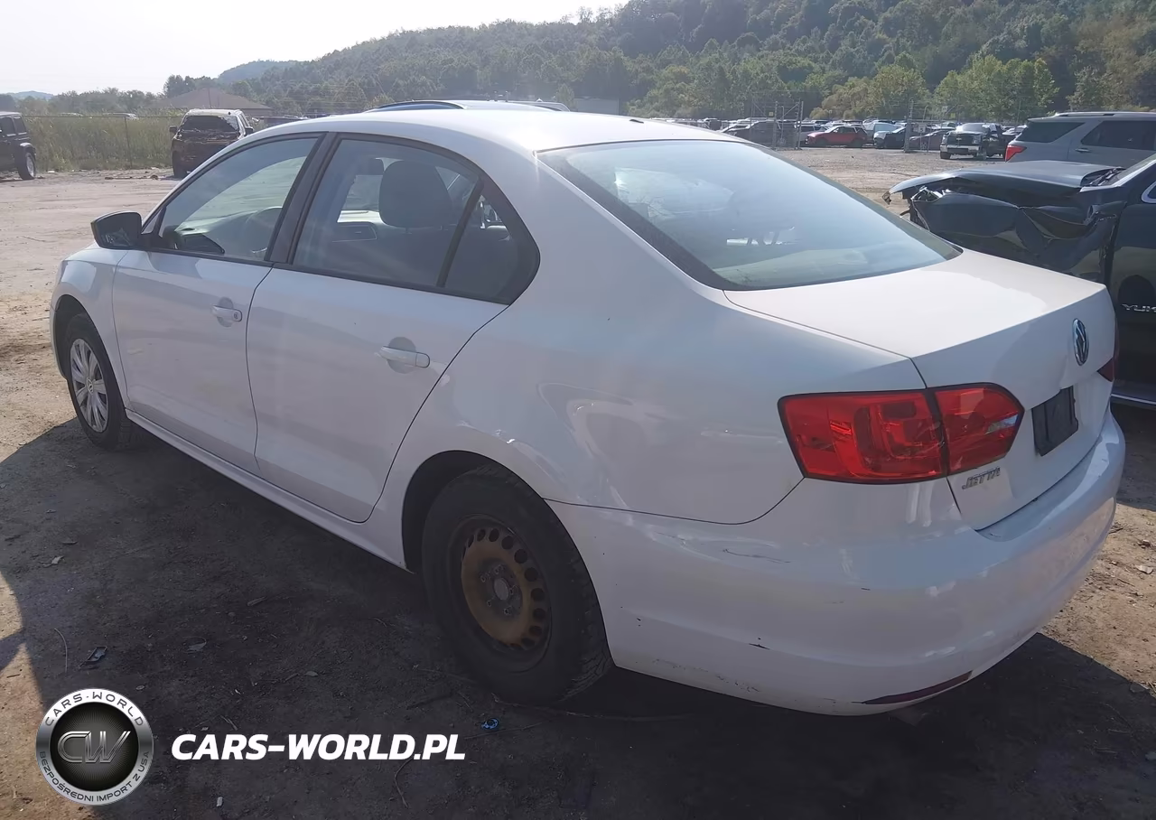 2013 Volkswagen Jetta 2.0L S VIN:3VW2K7AJ0DM256710 - 3