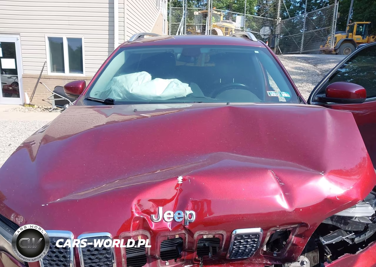 2020 Jeep Cherokee Latitude Plus 4X4 VIN:1C4PJMLNXLD543315 - 10