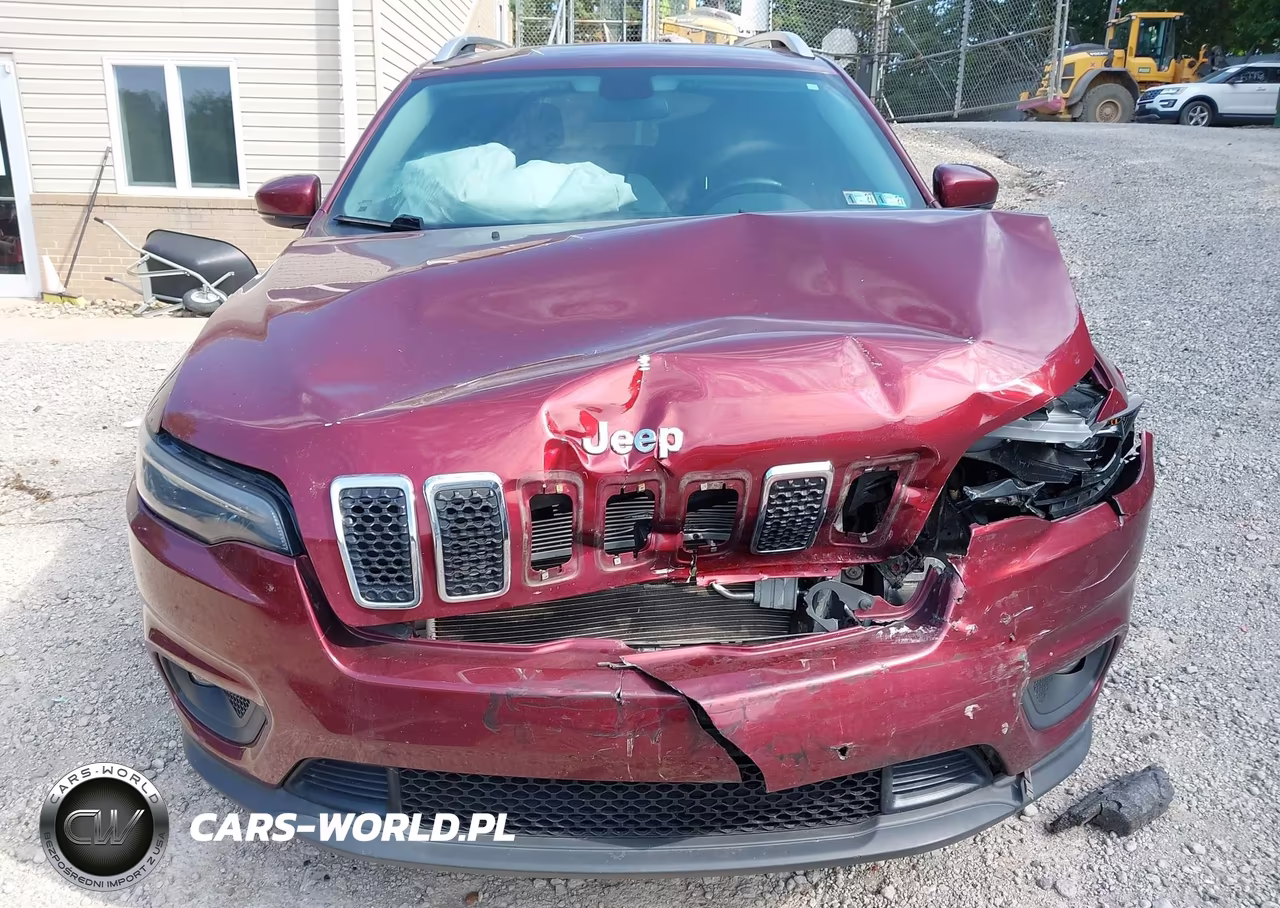 2020 Jeep Cherokee Latitude Plus 4X4 VIN:1C4PJMLNXLD543315 - 6