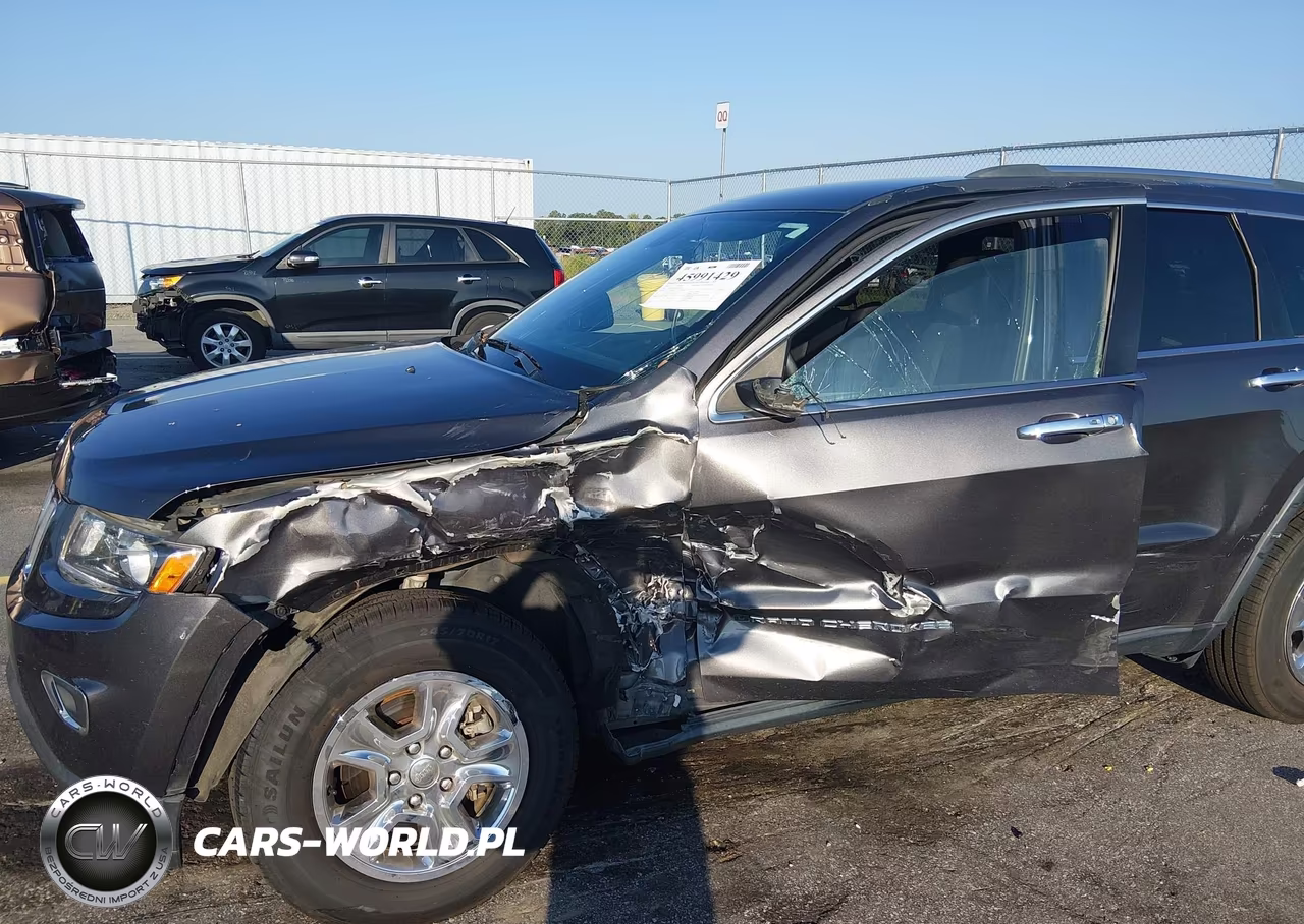 2016 Jeep Grand Cherokee Laredo VIN:1C4RJEAG6GC335611 - 6