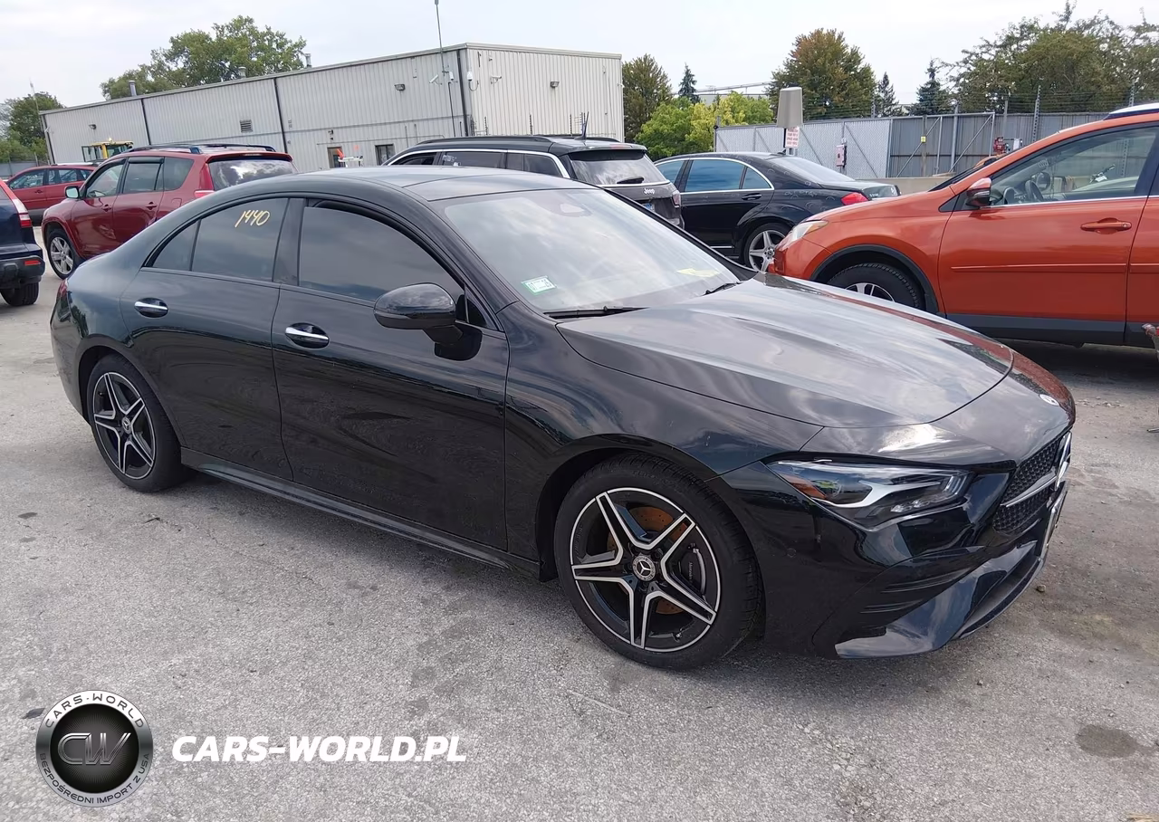 2024 Mercedes-Benz Cla 250 Coupe 4Matic – zdjęcie 1 z 11
