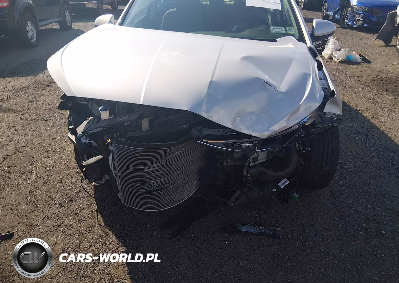2019 Hyundai Elantra Value Edition VIN:5NPD84LF2KH448439 - 6