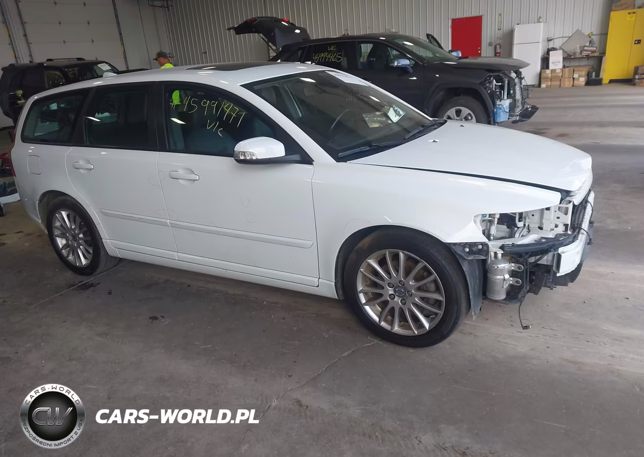 2009 Volvo V50 2.4I – zdjęcie 1 z 16