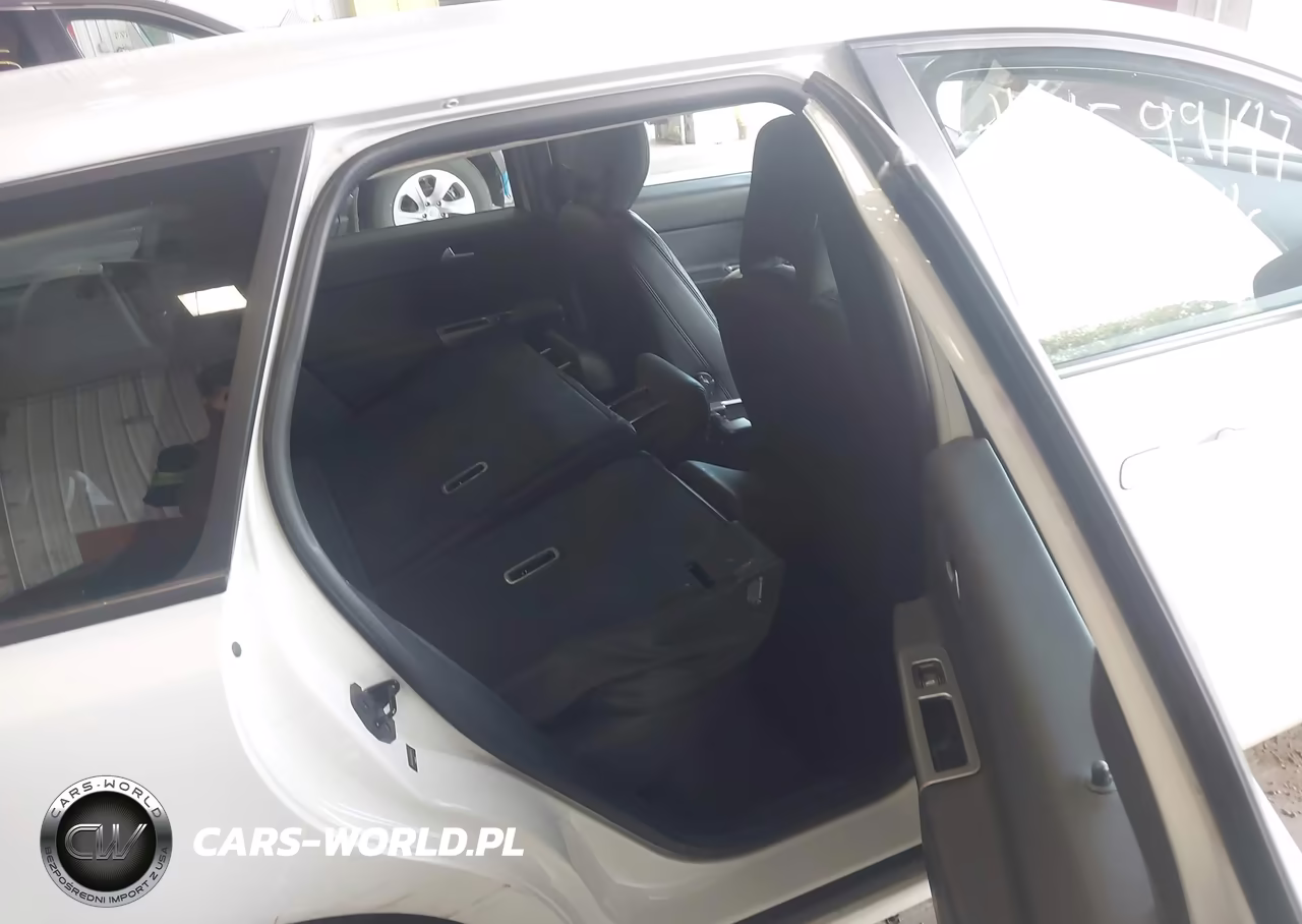 2009 Volvo V50 2.4I VIN:YV1MW382392473524 - 8