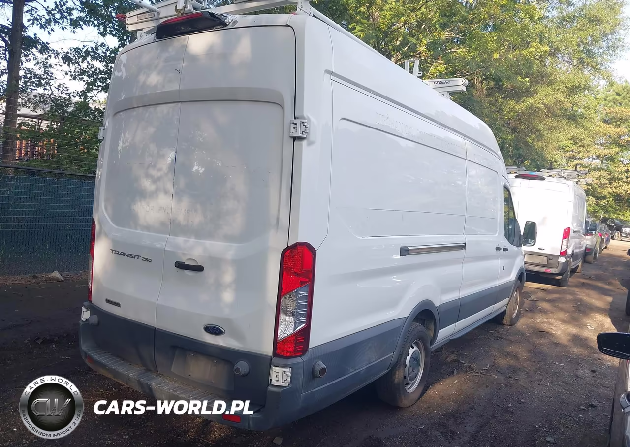 2018 Ford Transit-250 VIN:1FTYR3XV6JKA96590 - 4