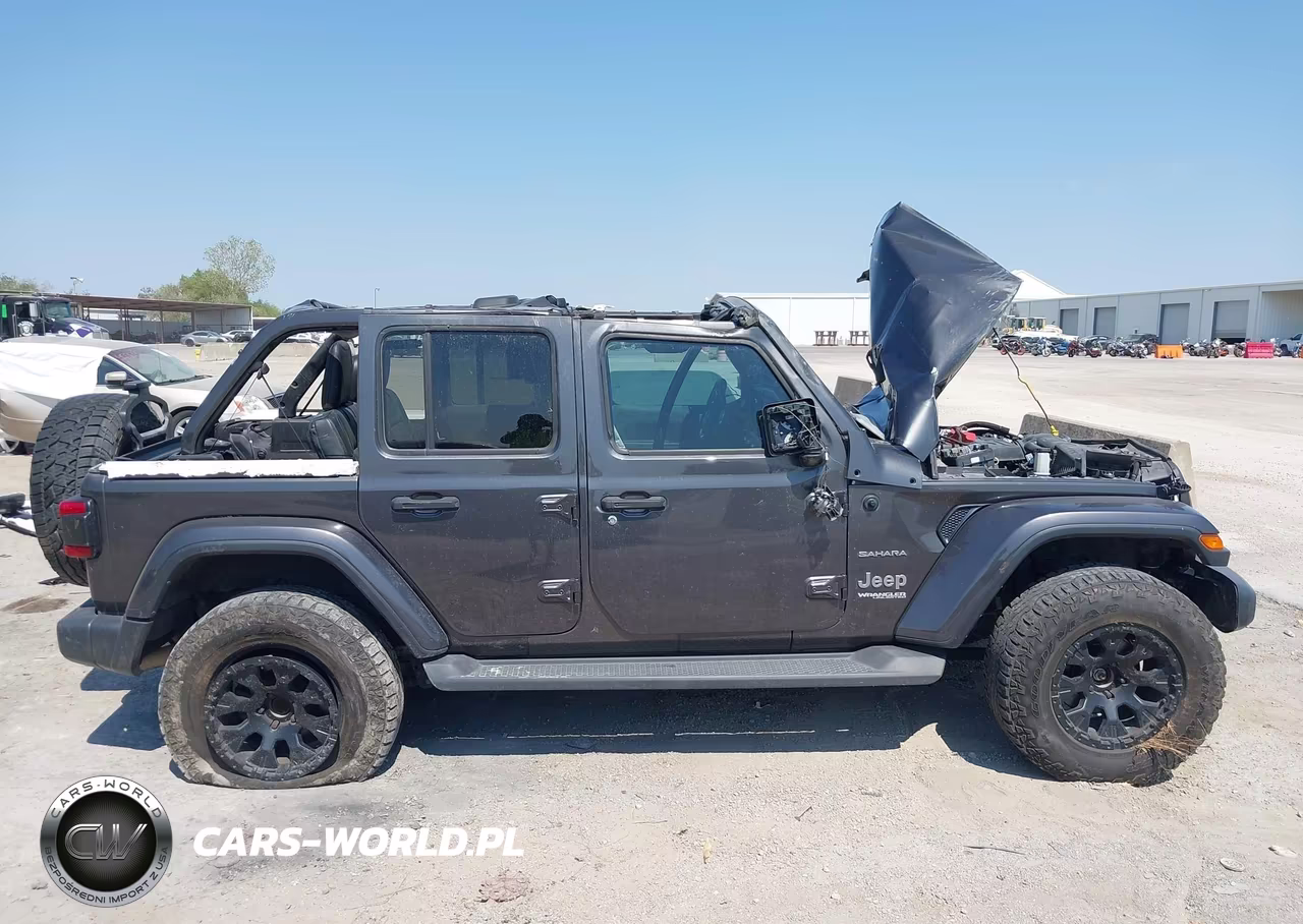 2020 Jeep Wrangler Unlimited Sahara 4X4 VIN:1C4HJXEN7LW149603 - 13