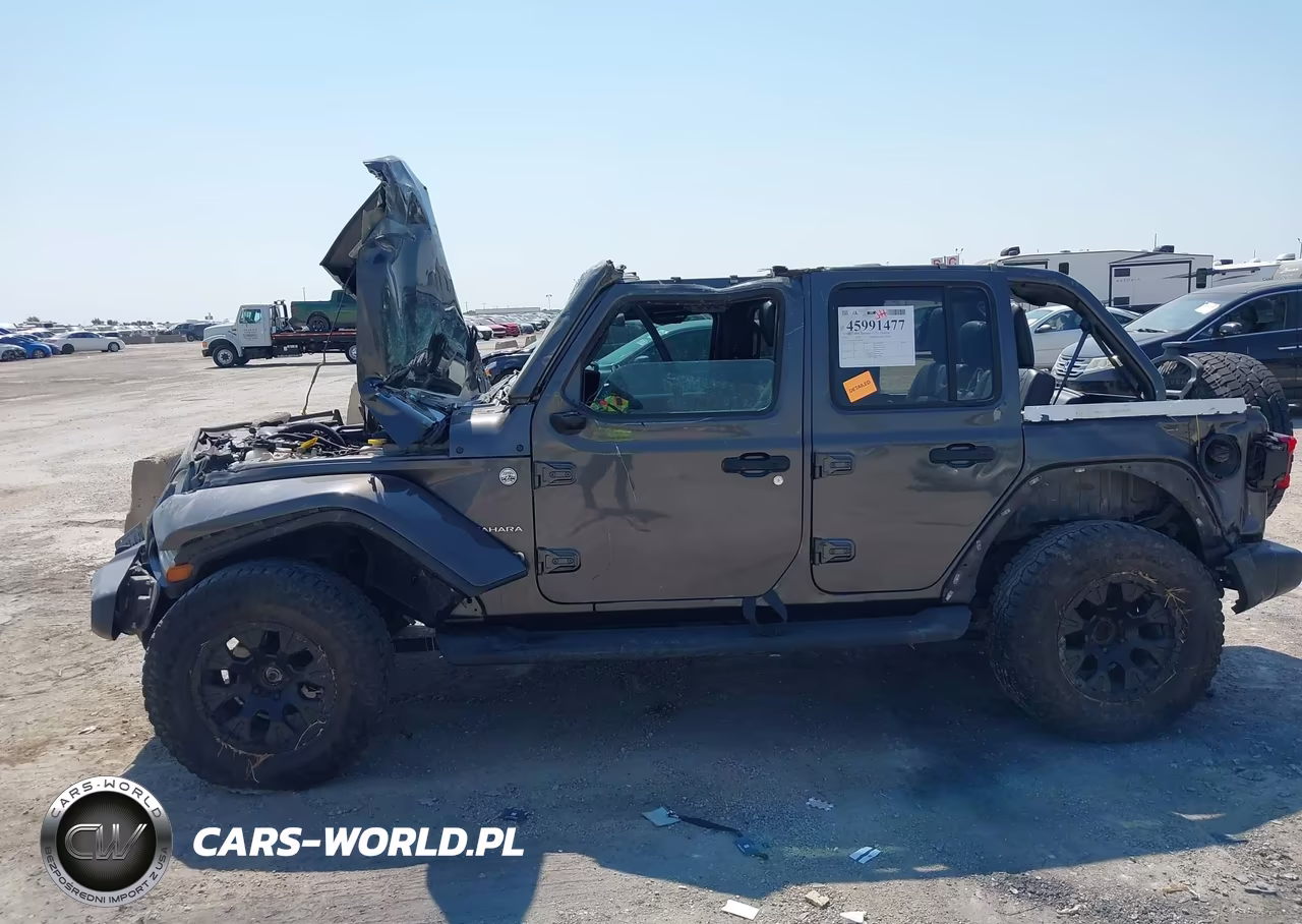 2020 Jeep Wrangler Unlimited Sahara 4X4 VIN:1C4HJXEN7LW149603 - 14
