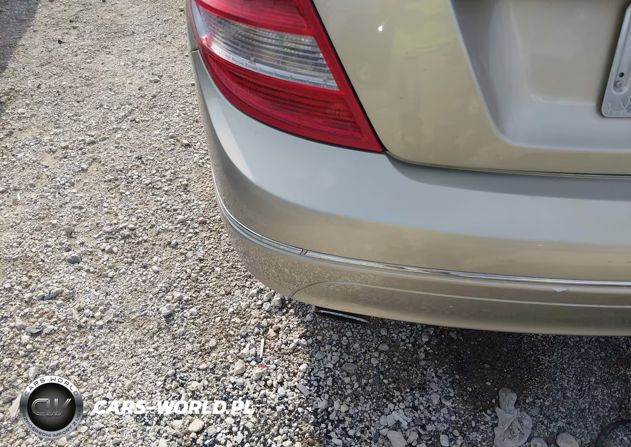 2011 Mercedes-Benz C 300 Luxury 4Matic VIN:WDDGF8BBXBR170526 - 12