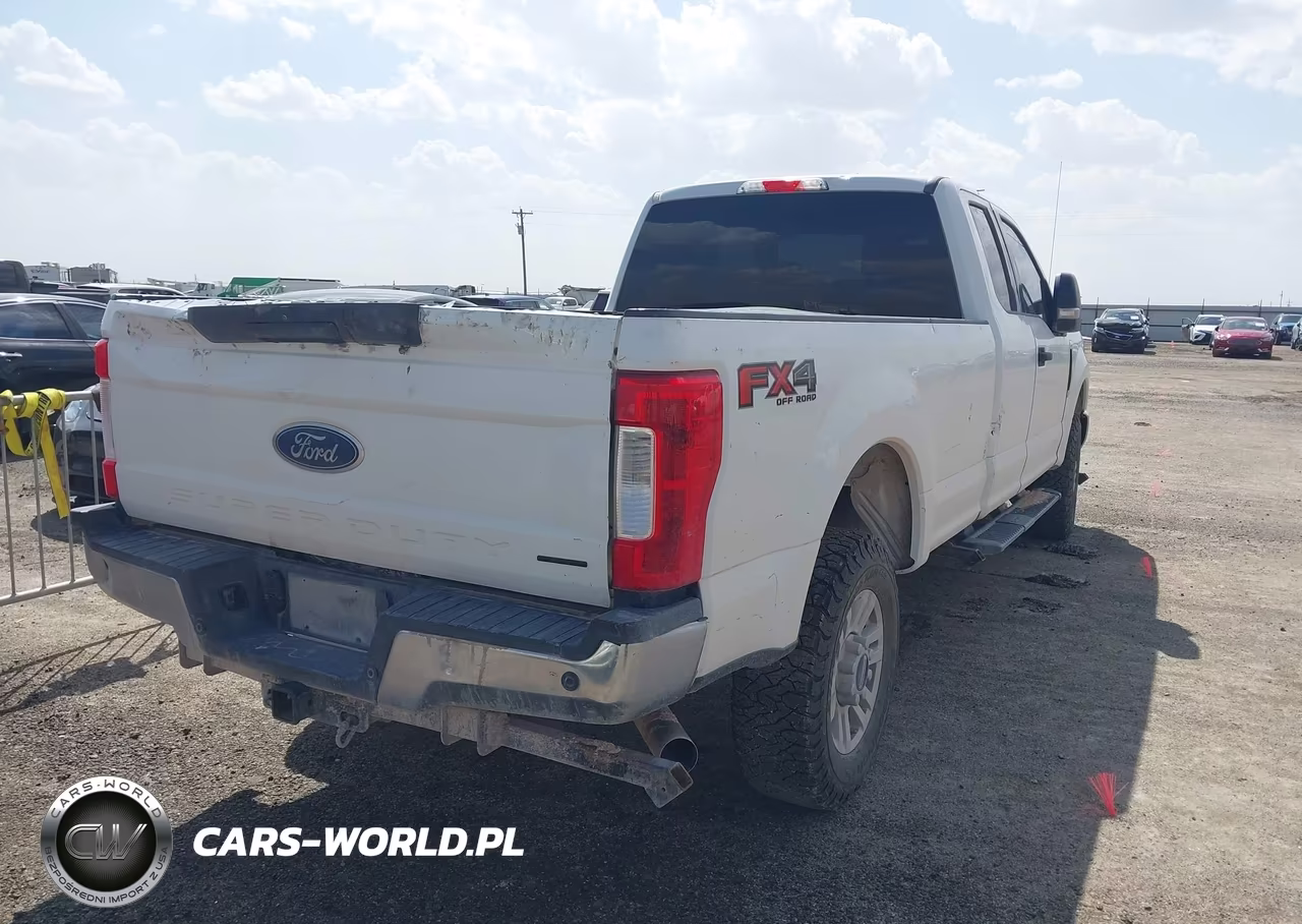2019 Ford F-250 Xlt VIN:1FT7X2B6XKEF50884 - 4