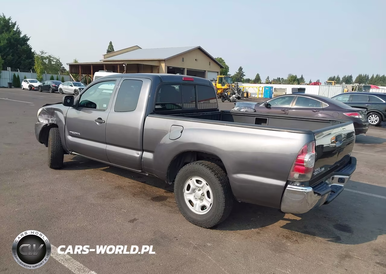 2010 Toyota Tacoma VIN:5TETX4CN4AZ745844 - 3