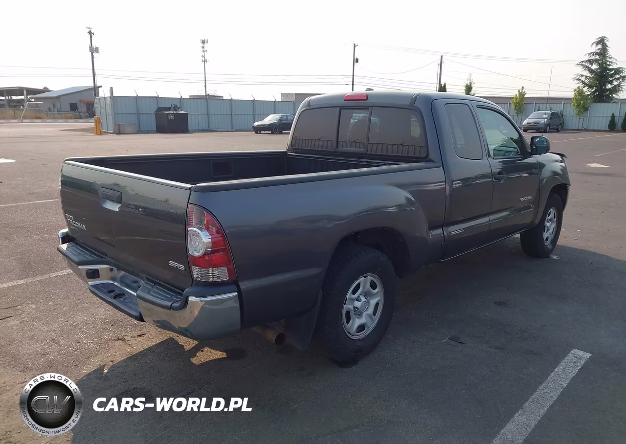 2010 Toyota Tacoma VIN:5TETX4CN4AZ745844 - 4