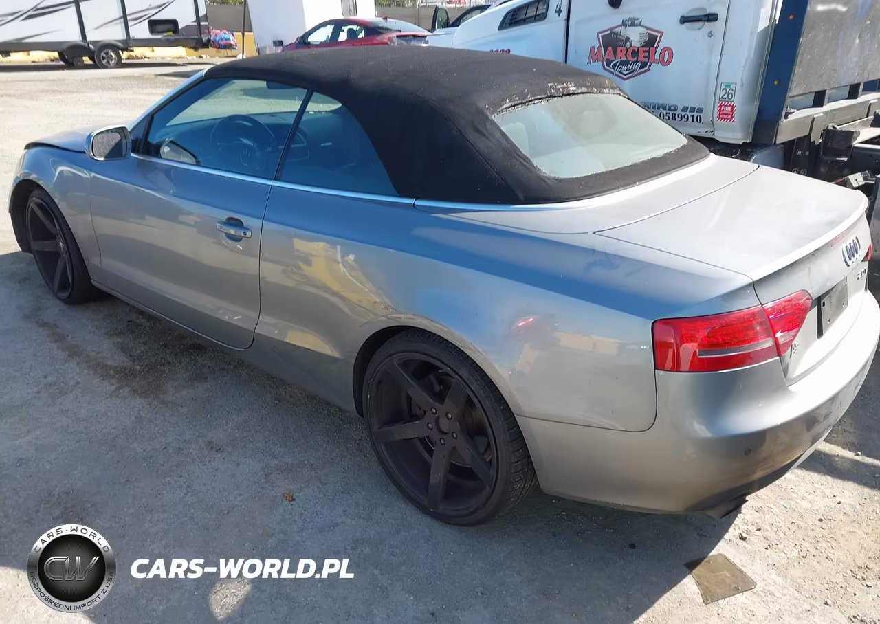 2010 Audi A5 2.0T Premium VIN:WAUJFAFH1AN014061 - 3
