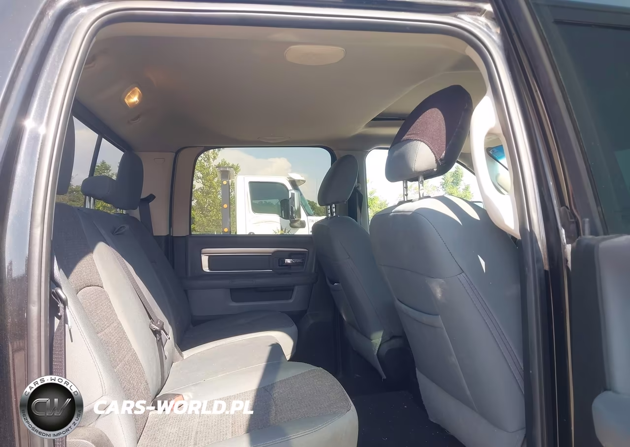 2016 Ram 3500 Big Horn VIN:3C63R3DL2GG377497 - 6