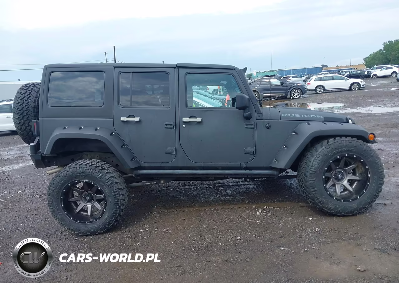 2016 Jeep Wrangler Unlimited Rubicon VIN:1C4HJWFG4GL178705 - 14