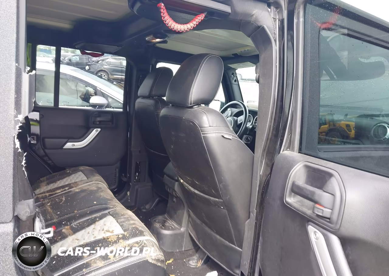 2016 Jeep Wrangler Unlimited Rubicon VIN:1C4HJWFG4GL178705 - 8