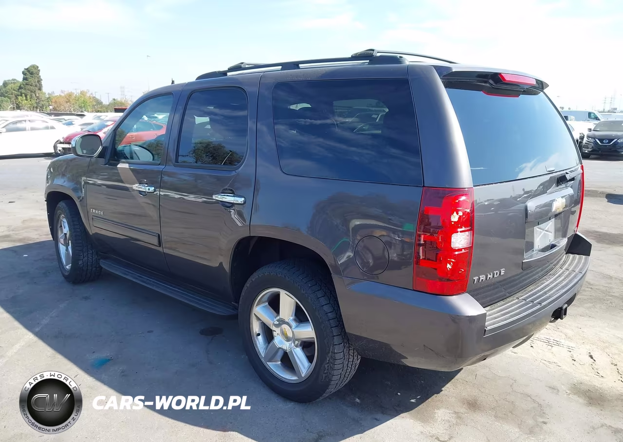2011 Chevrolet Tahoe Ls VIN:1GNSCAE04BR275908 - 3