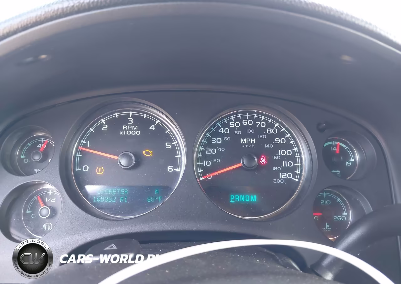 2011 Chevrolet Tahoe Ls VIN:1GNSCAE04BR275908 - 7