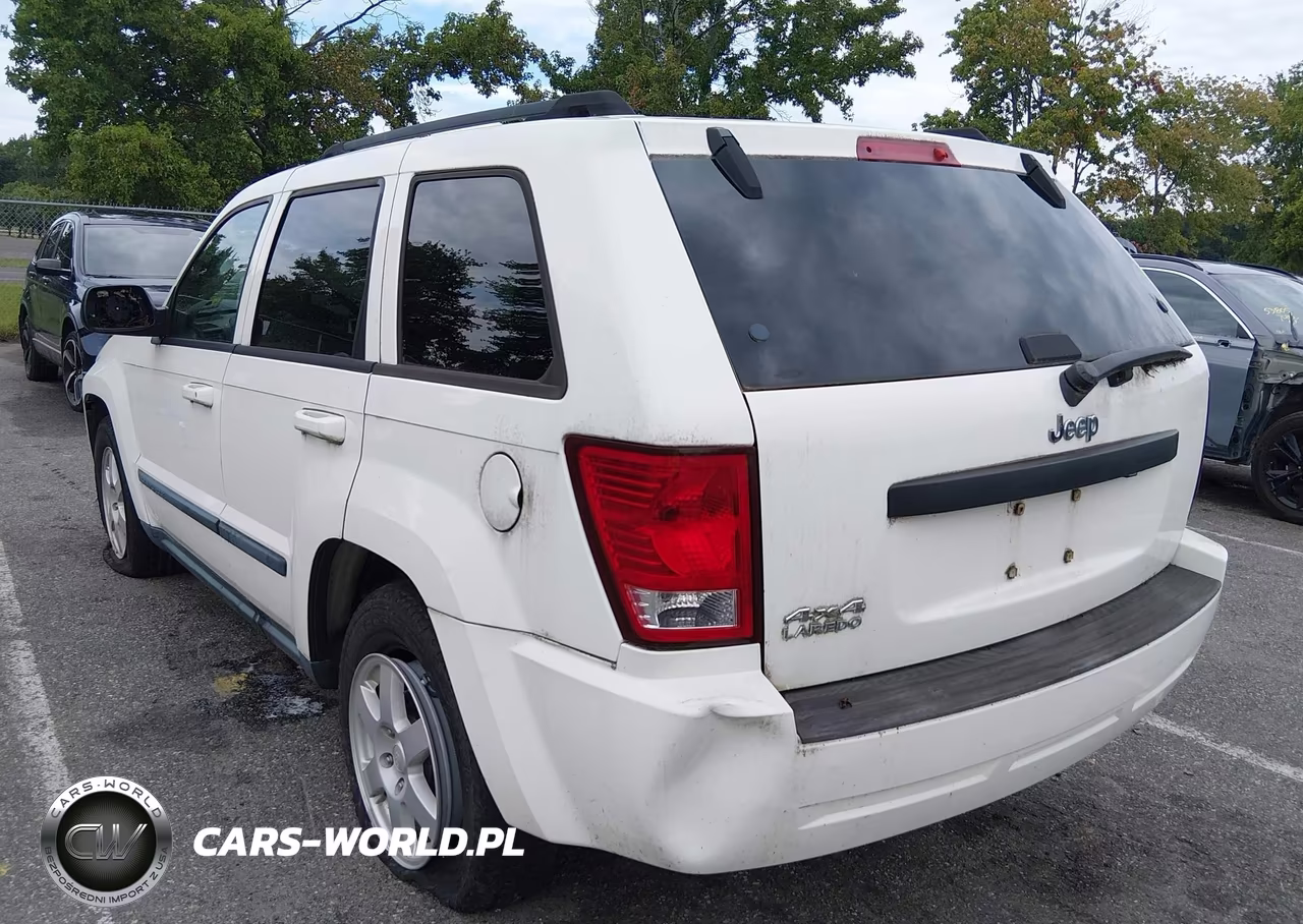 2008 Jeep Grand Cherokee Laredo VIN:1J8GR48K08C235079 - 3