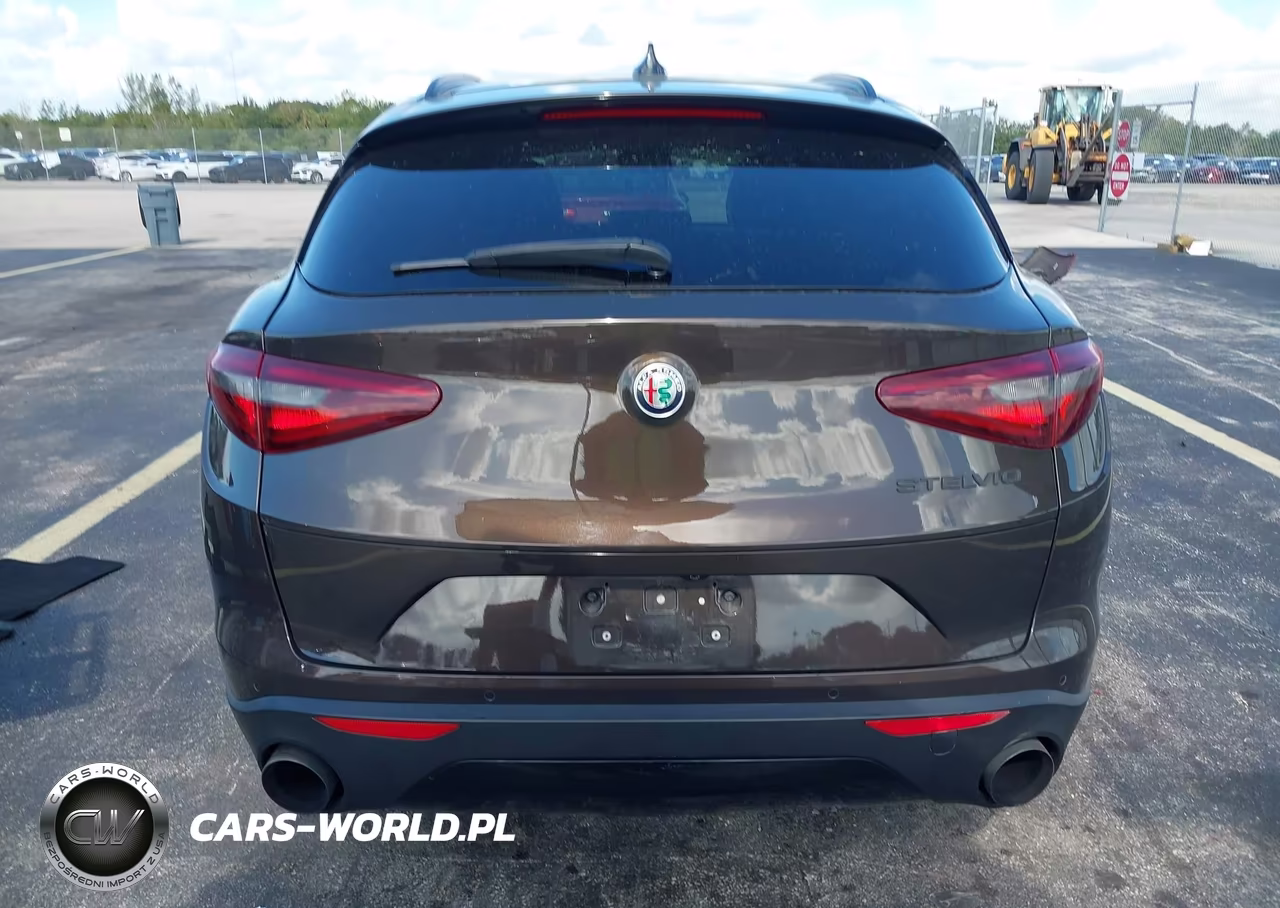 2018 Alfa Romeo Stelvio Sport Awd VIN:ZASFAKPN3J7B92499 - 16