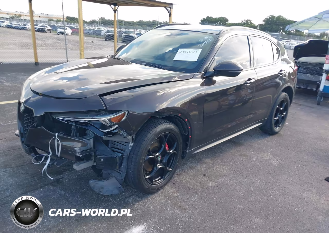 2018 Alfa Romeo Stelvio Sport Awd VIN:ZASFAKPN3J7B92499 - 2