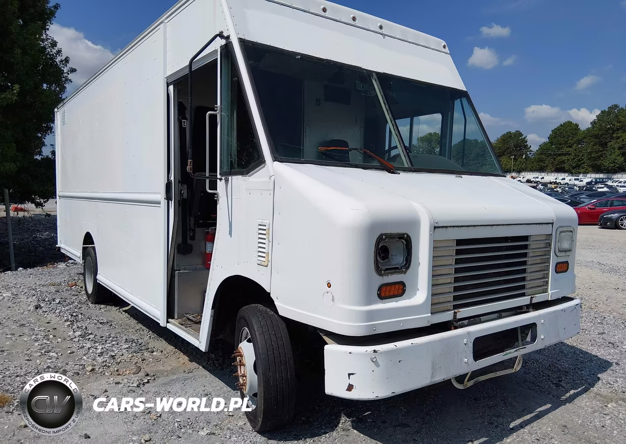 2014 Ford F-59 Commercial Stripped