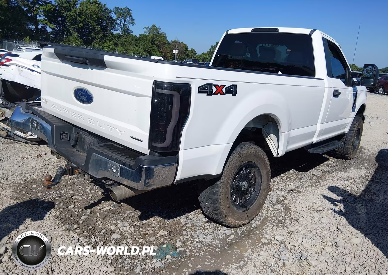 2017 Ford F-250 Xl VIN:1FTBF2B60HEE80365 - 4
