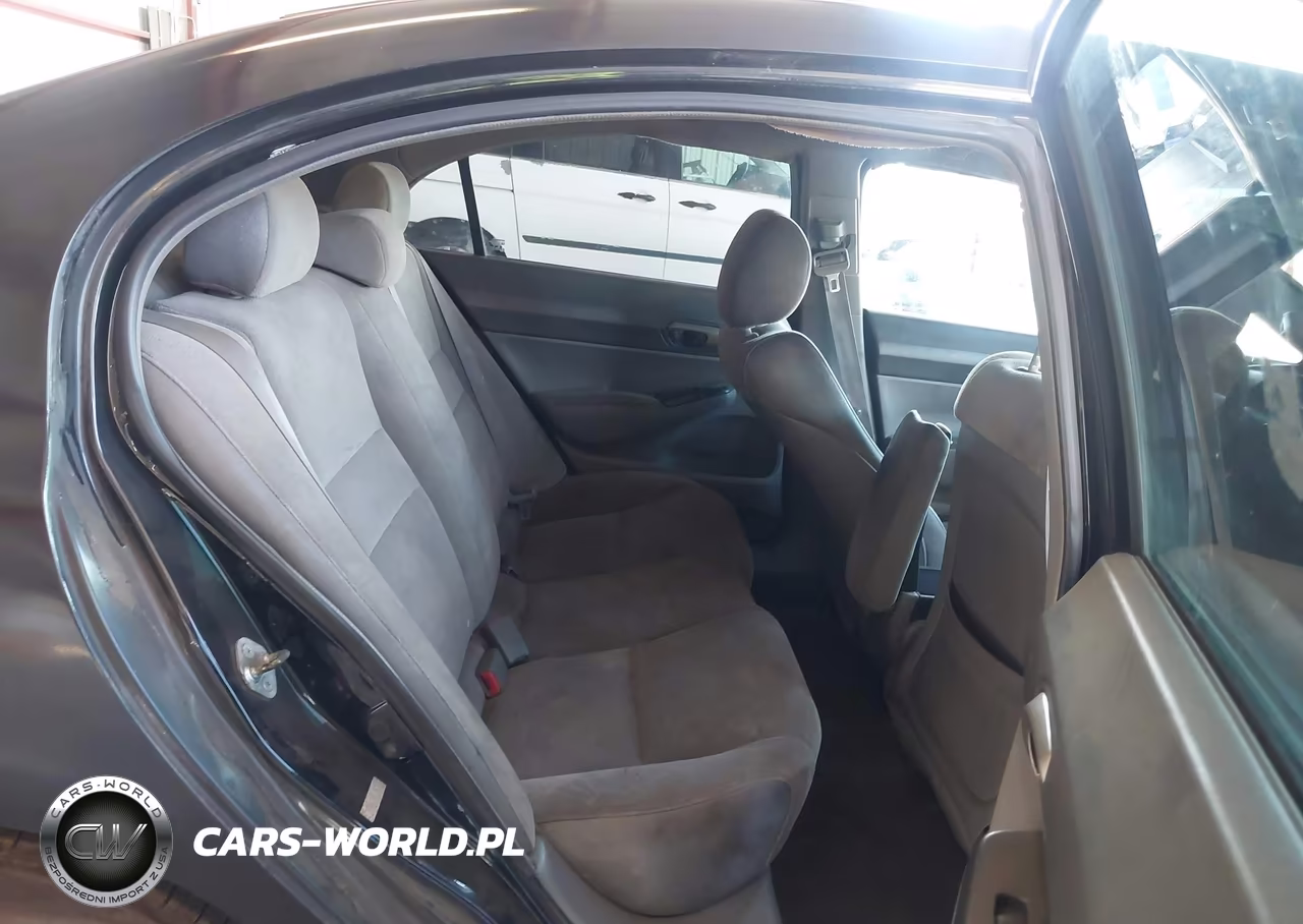 2007 Honda Civic Lx VIN:1HGFA16547L109636 - 8
