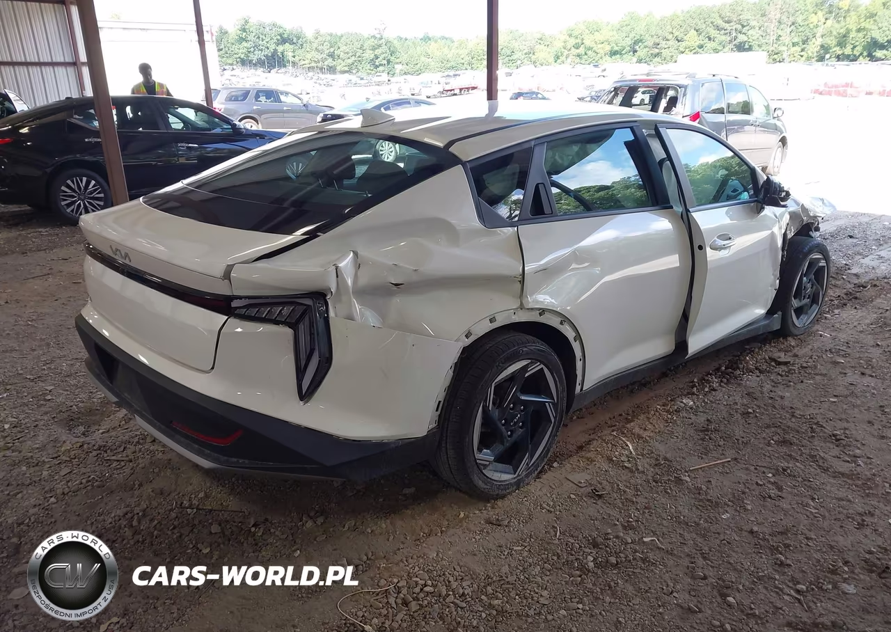 2025 Kia K4 Ex VIN:3KPFU4DE3SE063888 - 4