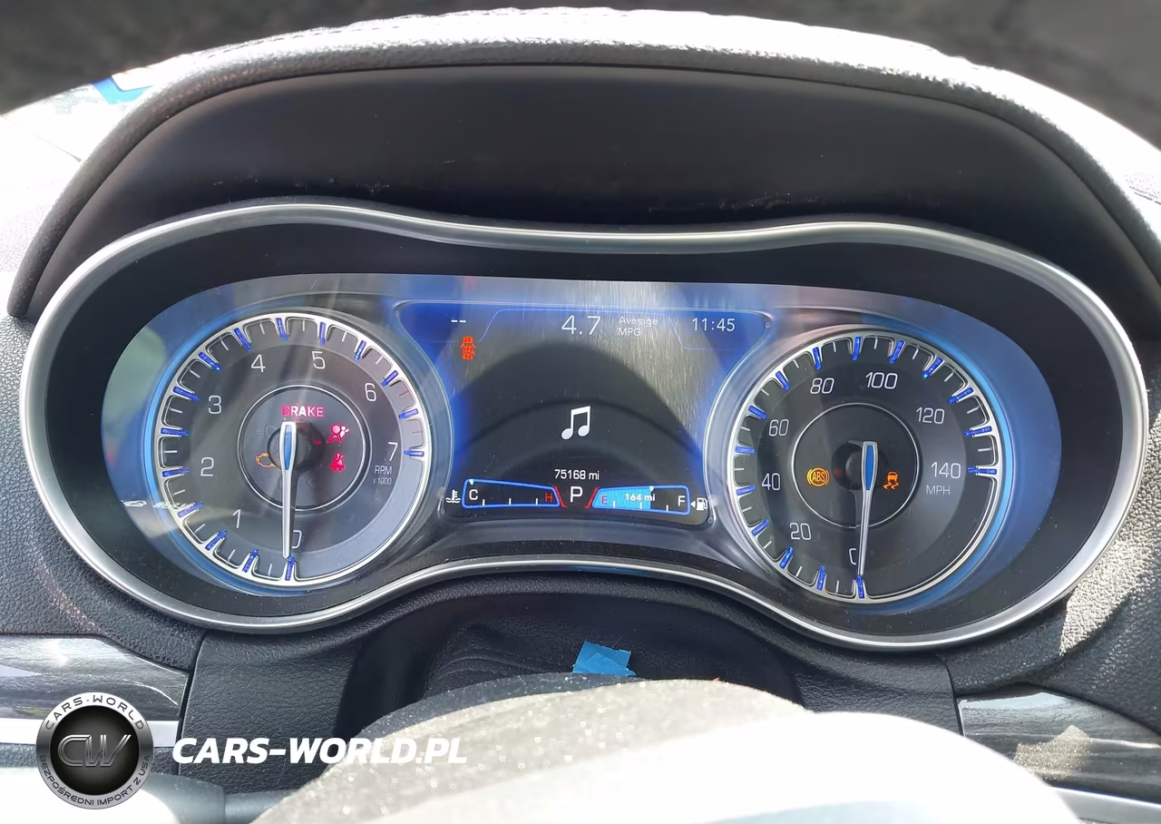 2021 Chrysler 300 Touring VIN:2C3CCAAGXMH516233 - 7