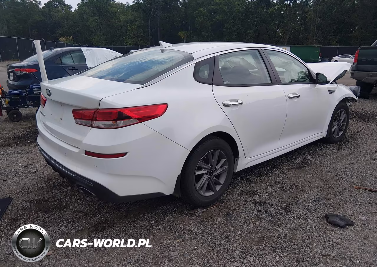 2020 Kia Optima Lx VIN:5XXGT4L33LG416615 - 4