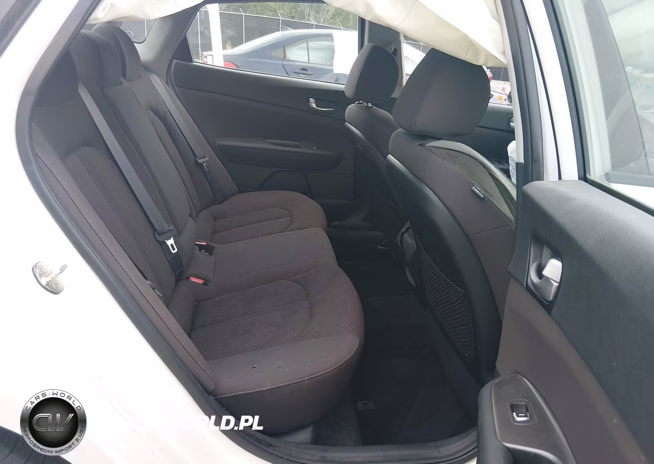 2020 Kia Optima Lx VIN:5XXGT4L33LG416615 - 8