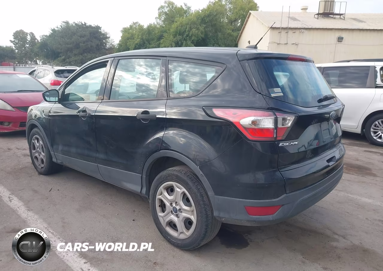 2017 Ford Escape S VIN:1FMCU0F7XHUB53636 - 3