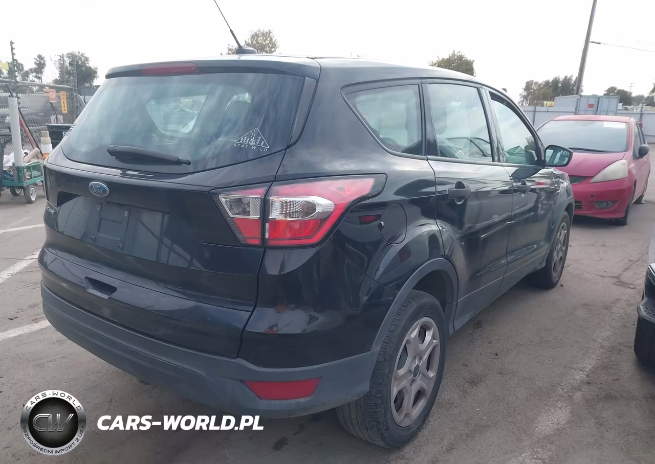 2017 Ford Escape S VIN:1FMCU0F7XHUB53636 - 4