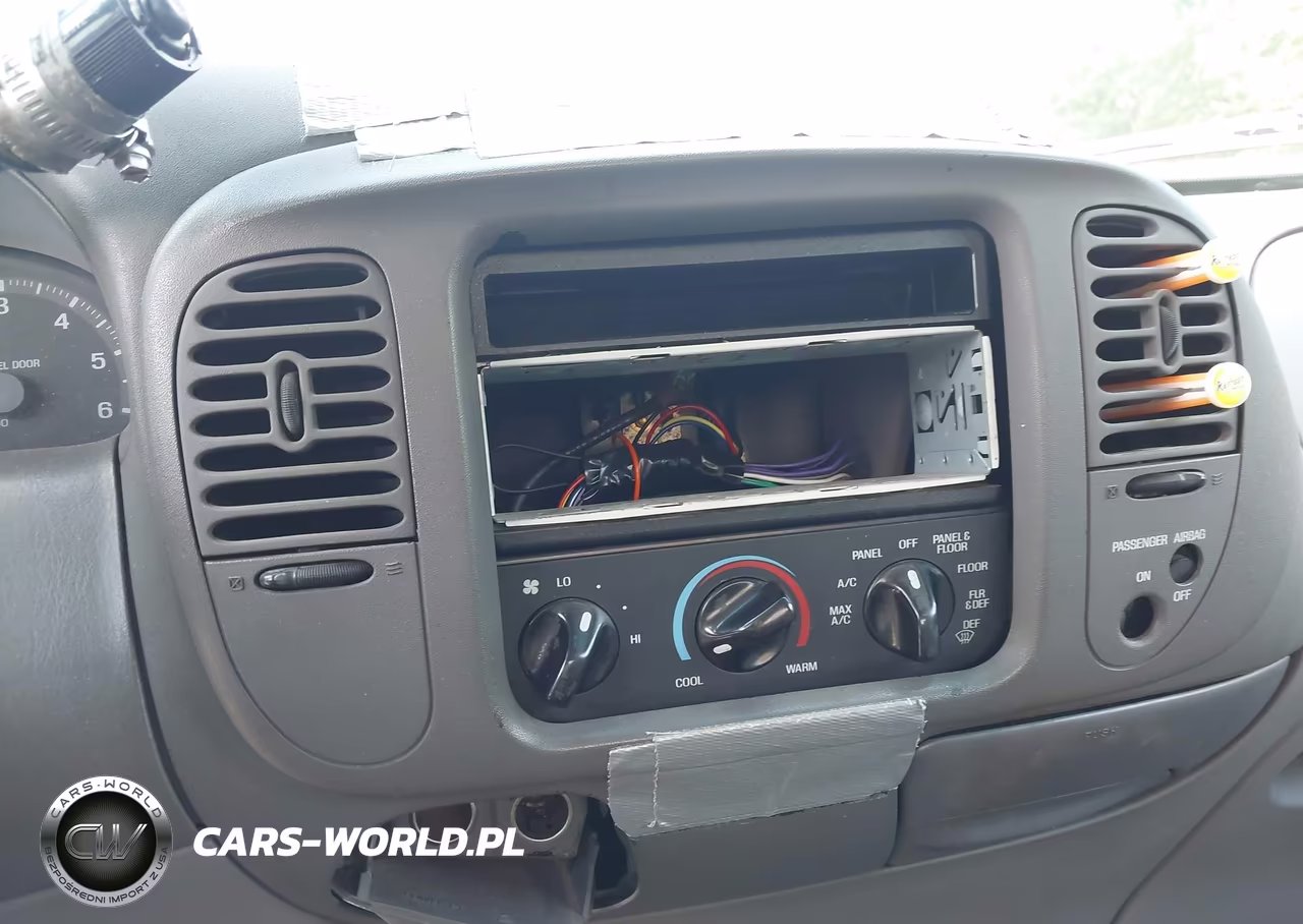 1997 Ford F-150 Lariat-Standard-Xl-Xlt VIN:1FTDX1761VNC69213 - 12