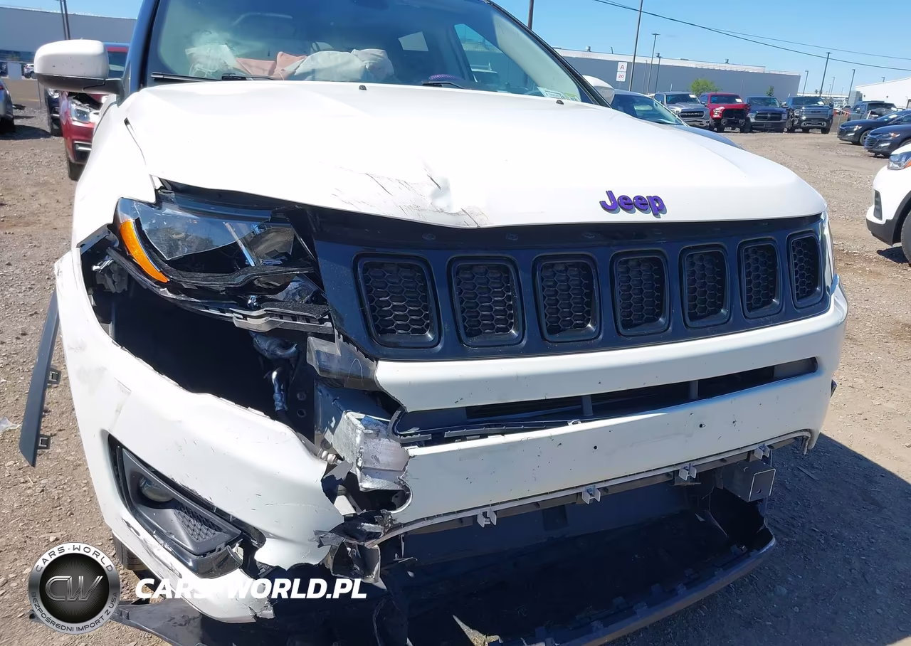 2018 Jeep Compass Altitude 4X4 VIN:3C4NJDBB3JT453414 - 6