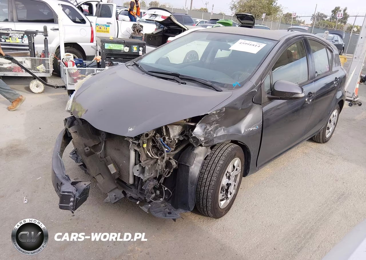 2015 Toyota Prius C Two VIN:JTDKDTB39F1113244 - 2