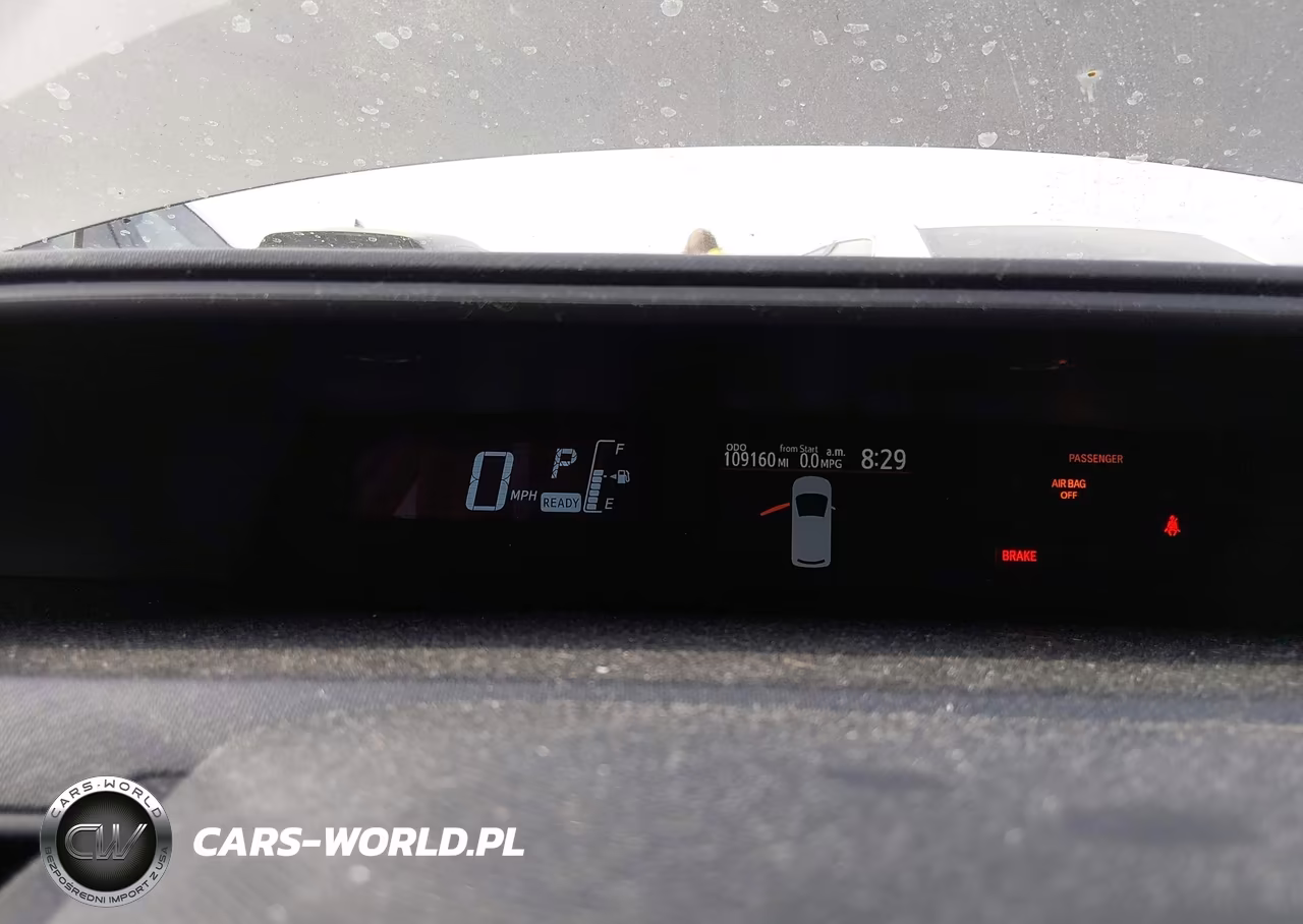 2015 Toyota Prius C Two VIN:JTDKDTB39F1113244 - 7