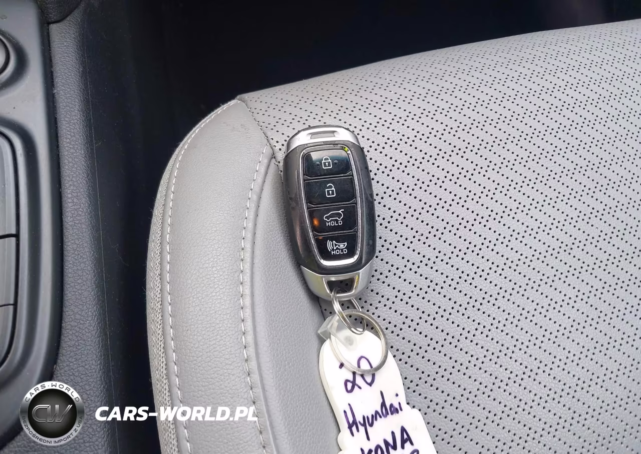 2020 Hyundai Kona Ultimate VIN:KM8K5CA52LU517671 - 11