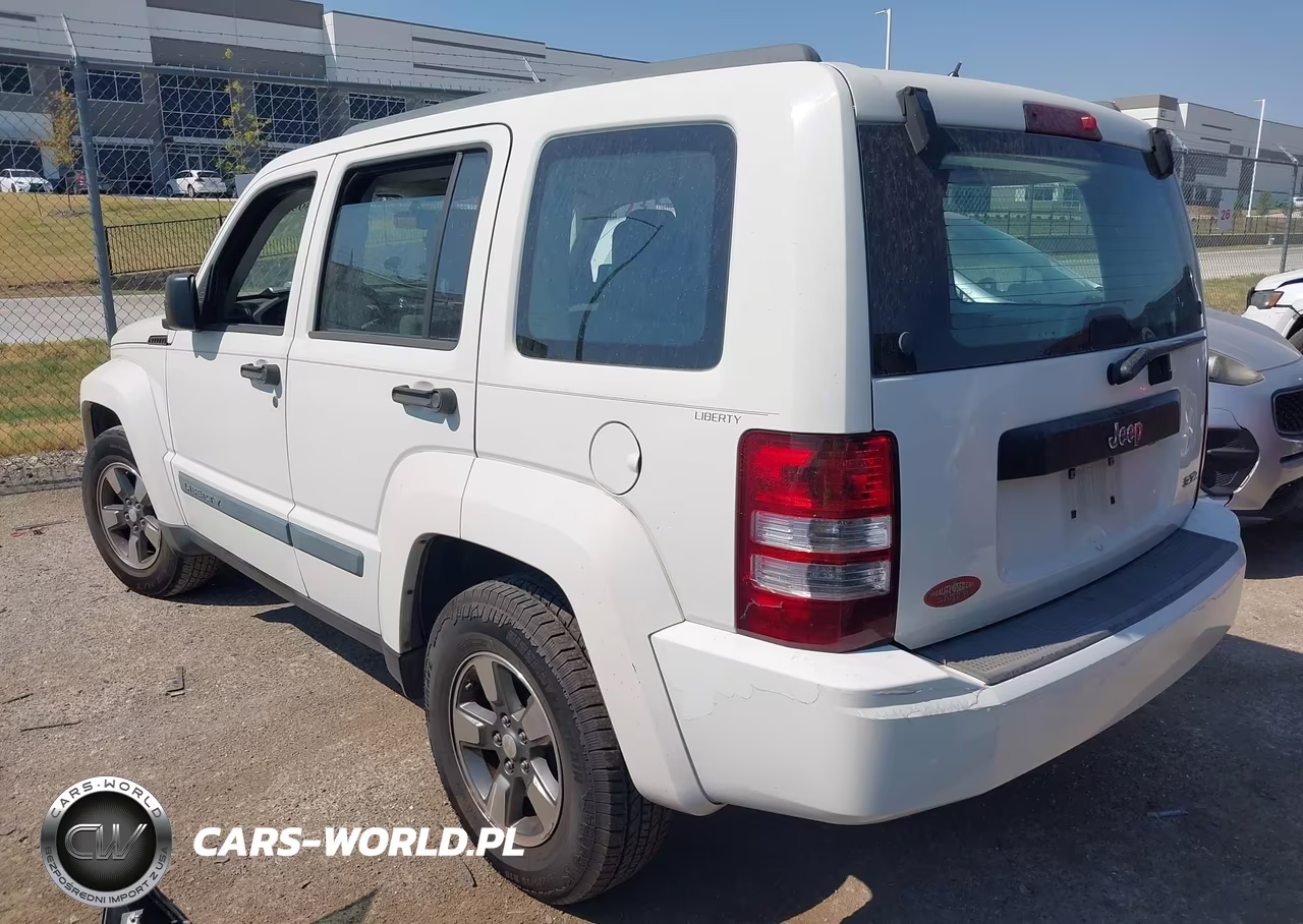 2008 Jeep Liberty Sport VIN:1J8GP28K18W188931 - 3