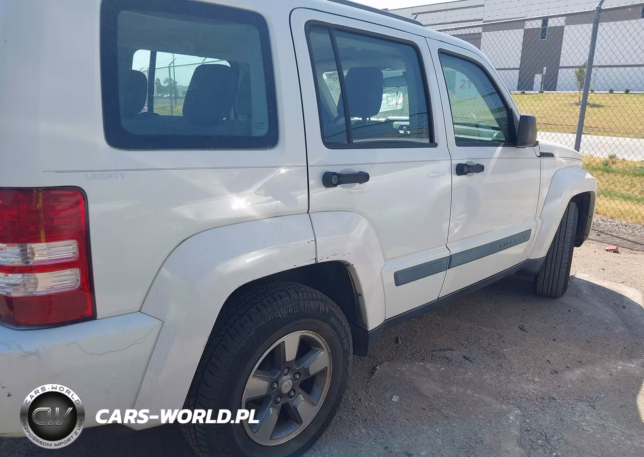 2008 Jeep Liberty Sport VIN:1J8GP28K18W188931 - 6